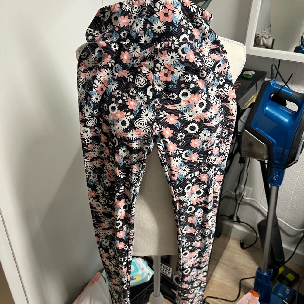 Lularoa leggings one size fits all